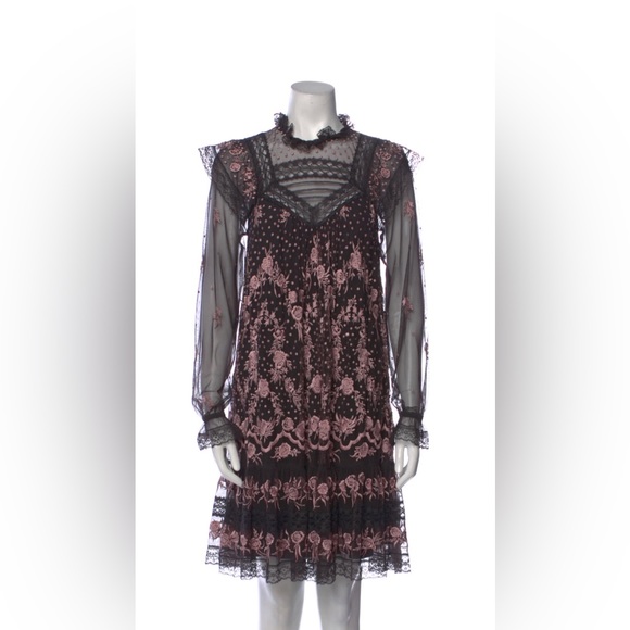 🌸Needle & Thread Dress NWT
“Graphite Eclipse” Dress🌸 - Picture 8 of 12